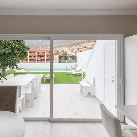 Villa Villa Costa Adeje White Pearl *